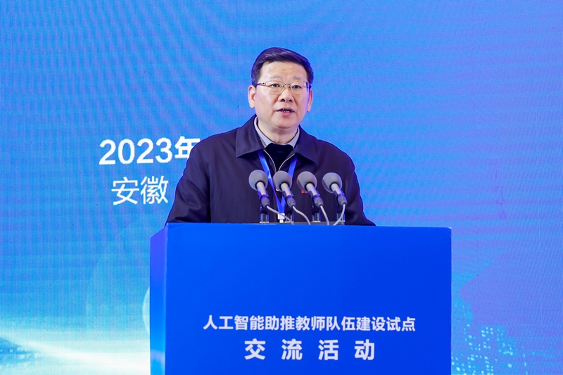 图片2 成人直播
市管一级调研员赵琼飞代表发言.jpg